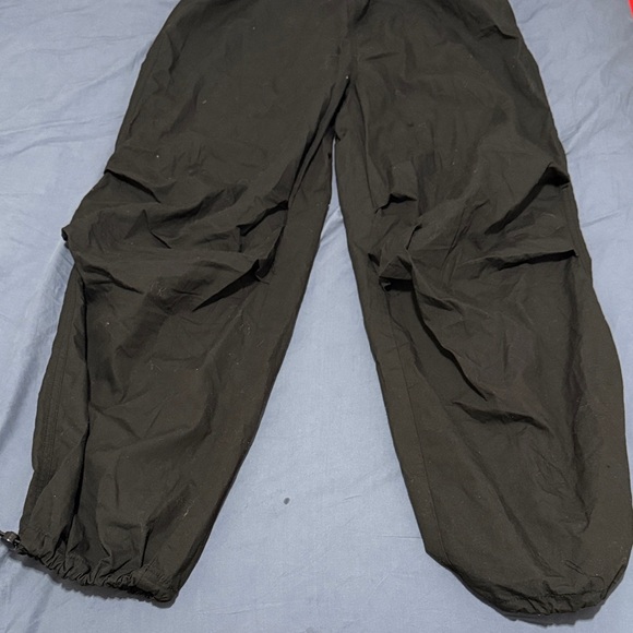 H&M Women's Black Track Pants with Knee Pleats and Drawstrings - Picture 6 of 14
